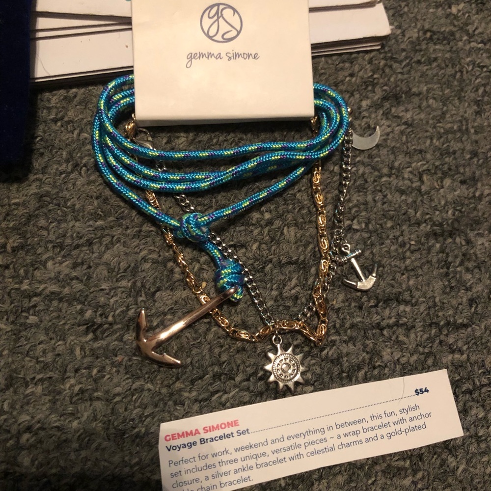 Bracelet